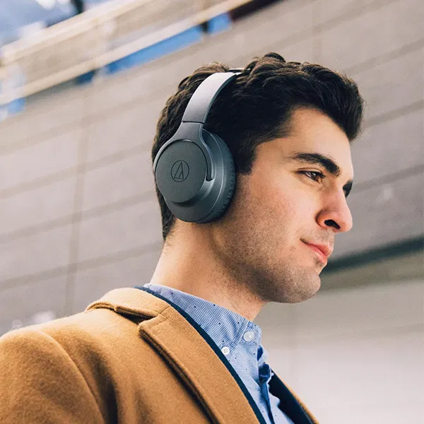 Audio Technica ATH ANC700BT QuietPoint Wireless Active Noise Cancelling Headphones 3