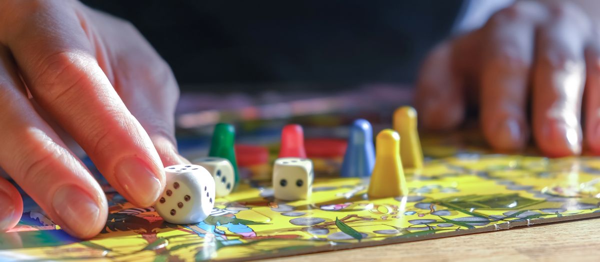 Retro stalo žaidimai